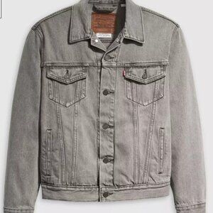Levi’s Khaki Beige Trucker Jacket – Size M